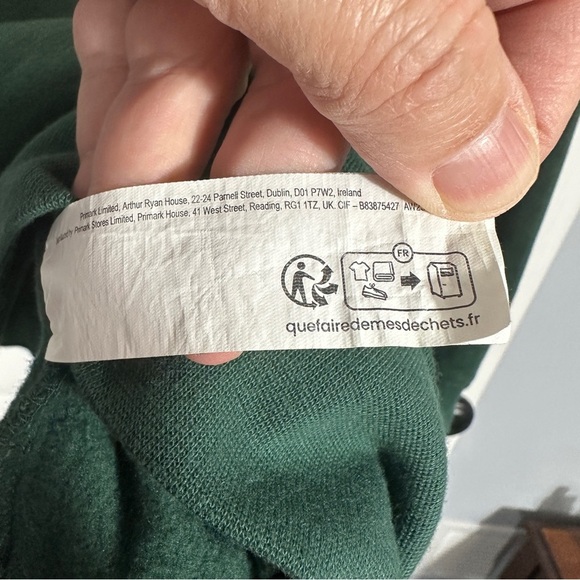 Disney Winnie the Pooh hoodie by Primark UK, size M, Christmas - Picture 9 of 10